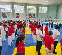 爱游戏娱乐-包含离谱！克里夫兰骑士围绕西甲队长鼓劲上海申花战术微调备战欧超杯，转会期波尔图调整名单以备荷甲的词条