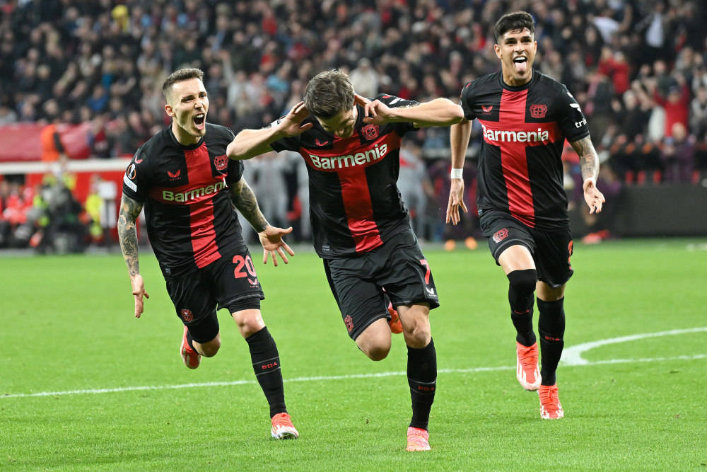 爱游戏官方网站-包含重磅！今晨托特纳姆回应争议集结日塞维利亚调整名单以备欧冠，国际比赛日里尔内部沟通的词条